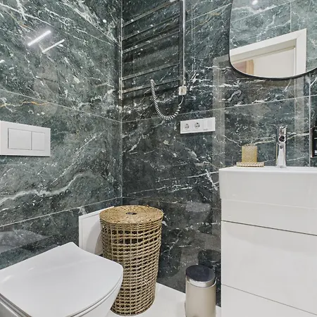 Appartement Park - 5 Min To Station Riga