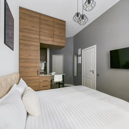 Park - 5 Min To Station Appartement
