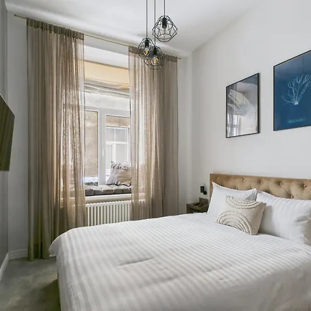 Appartement Park - 5 Min To Station *